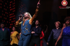 Saturday-Night-Fever-17